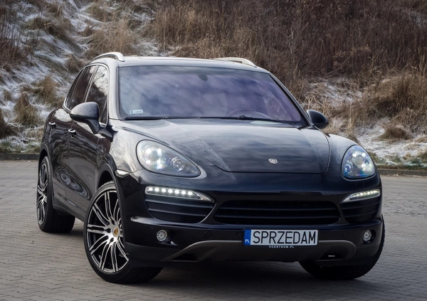 Porsche Cayenne cena 115900 przebieg: 189000, rok produkcji 2014 z Głogów małe 781